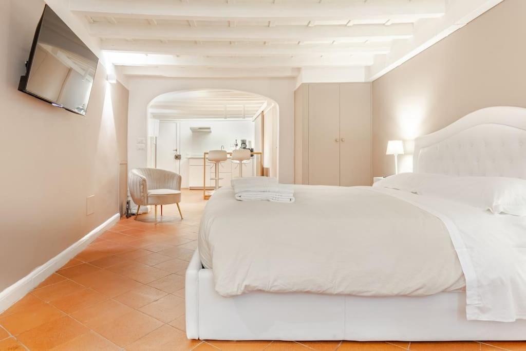 Amazing Apartment In Piazza Santa Croce Firenze Екстериор снимка