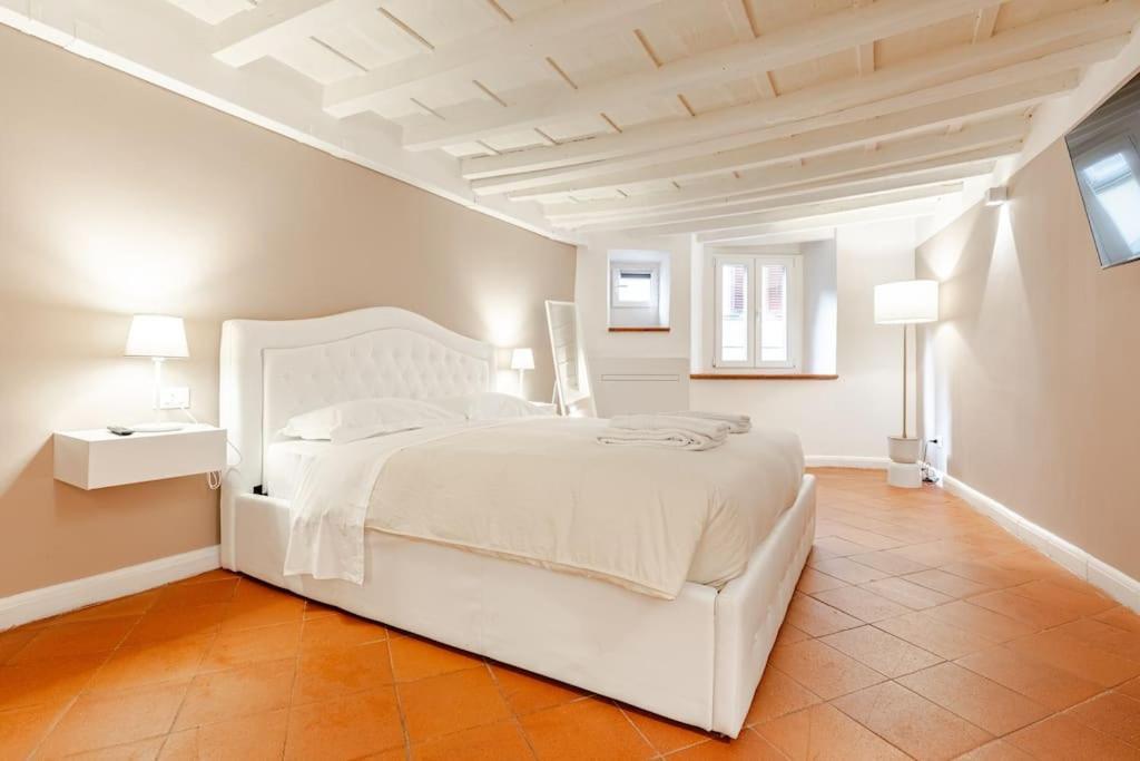 Amazing Apartment In Piazza Santa Croce Firenze Екстериор снимка