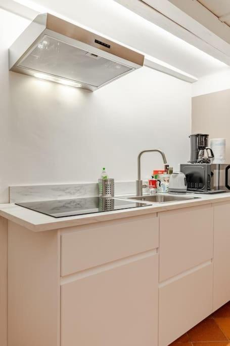 Amazing Apartment In Piazza Santa Croce Firenze Екстериор снимка