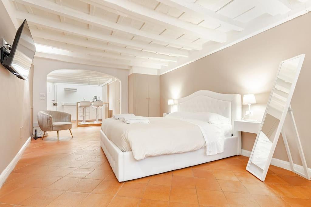 Amazing Apartment In Piazza Santa Croce Firenze Екстериор снимка